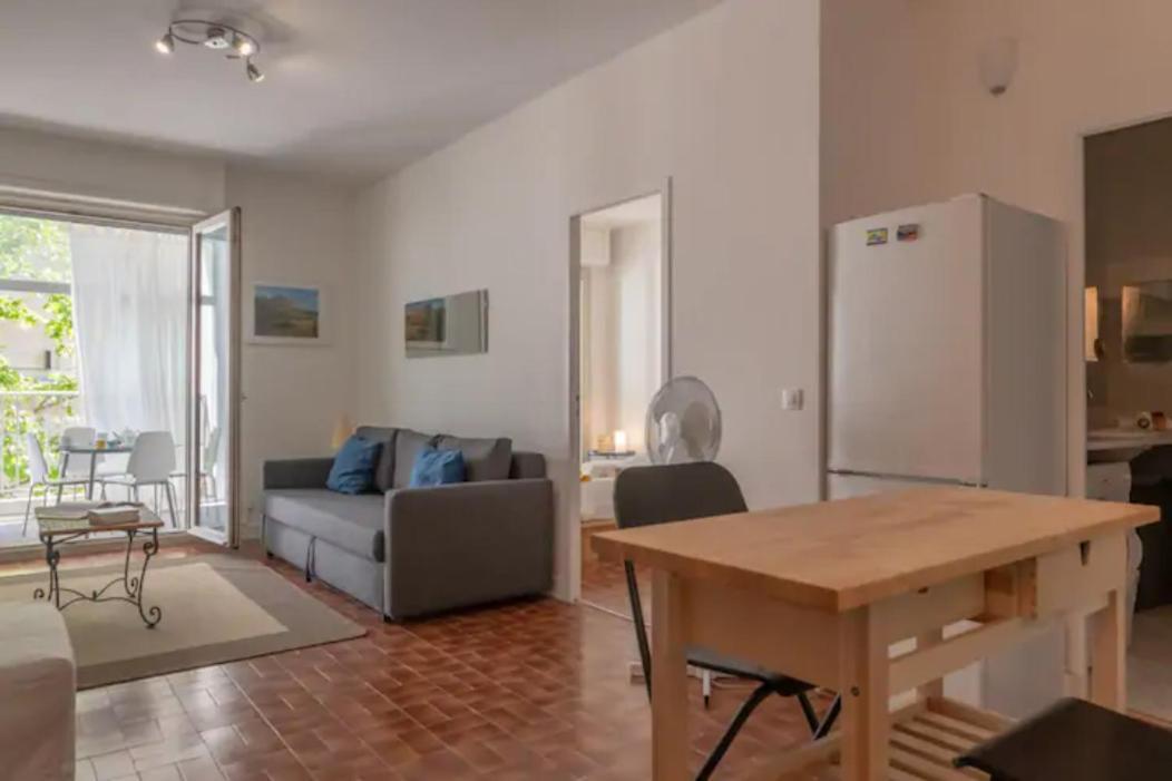 Grand Appartement Lumineux Pour 2 A 4 Personnes A Avignon Intra-Muros Wifi Gratuit Kültér fotó
